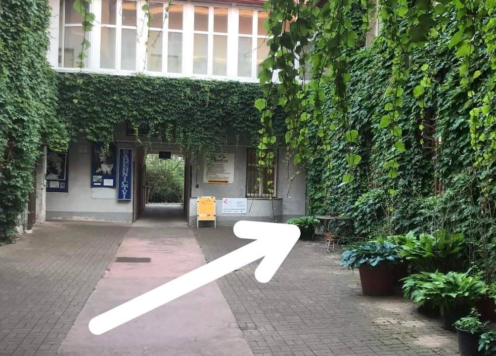 Vchod do kanceláře